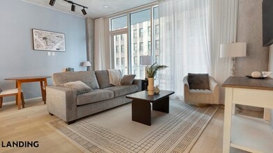 Building Photo - 143 E Commerce St