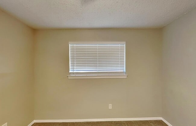 Photo - MOVE IN READY House