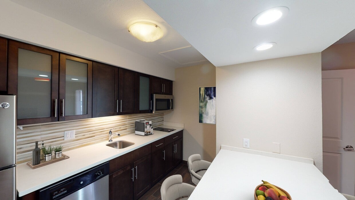 Alcove Southfield Apartments at 26700 Central Park Blvd Southfield