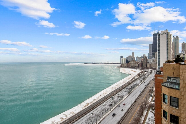 Building Photo - 1400 N Lake Shore Dr