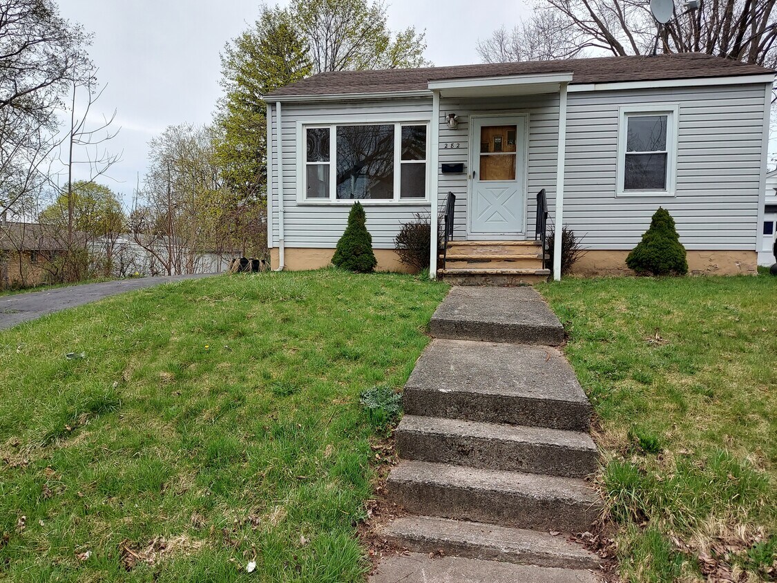 282 N Midler Ave, Syracuse, NY 13206 House Rental in Syracuse, NY