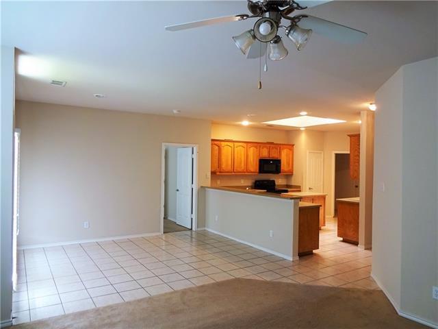 Building Photo - 6037 Horse Trap Dr