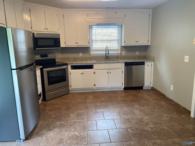 Foto del edificio - 208 Shadowbrook Ln NE