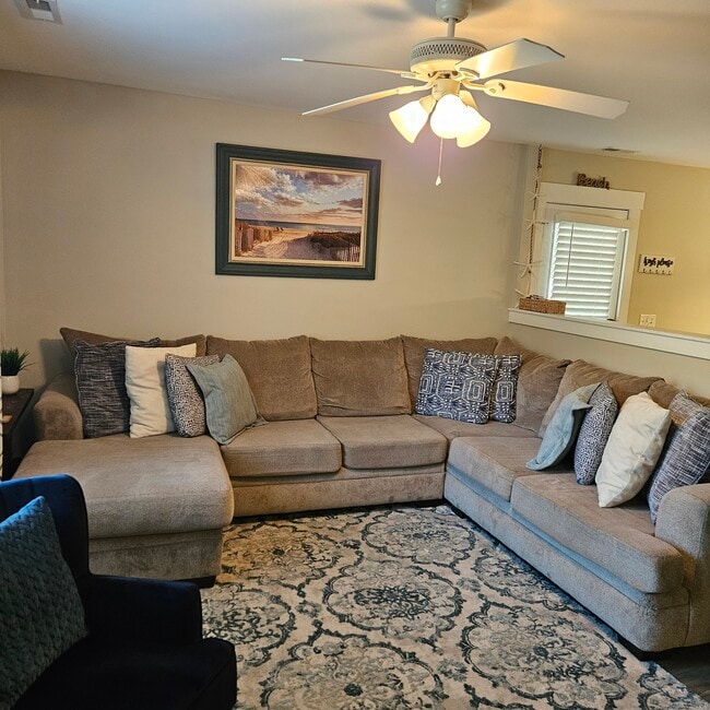 Foto del edificio - 608 Albemarle Rd