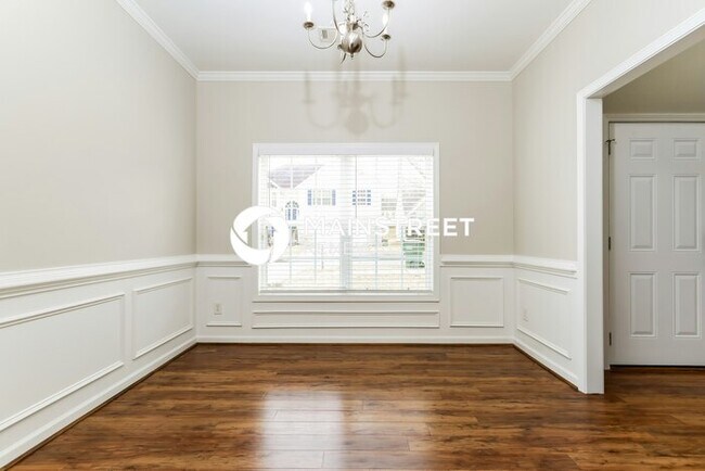 Foto del edificio - 4 Bedroom Pet-Friendly Home in Snellville, GA with Main Street Renewal