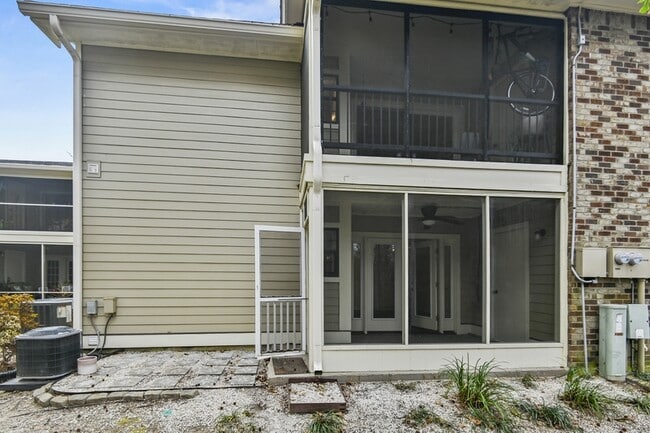 Photo - 1878 Montclair Dr Apartment