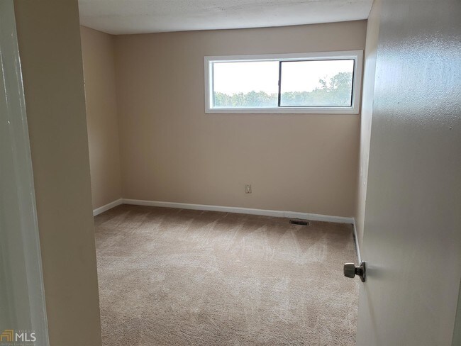 Foto del edificio - 2707 Penwood Pl