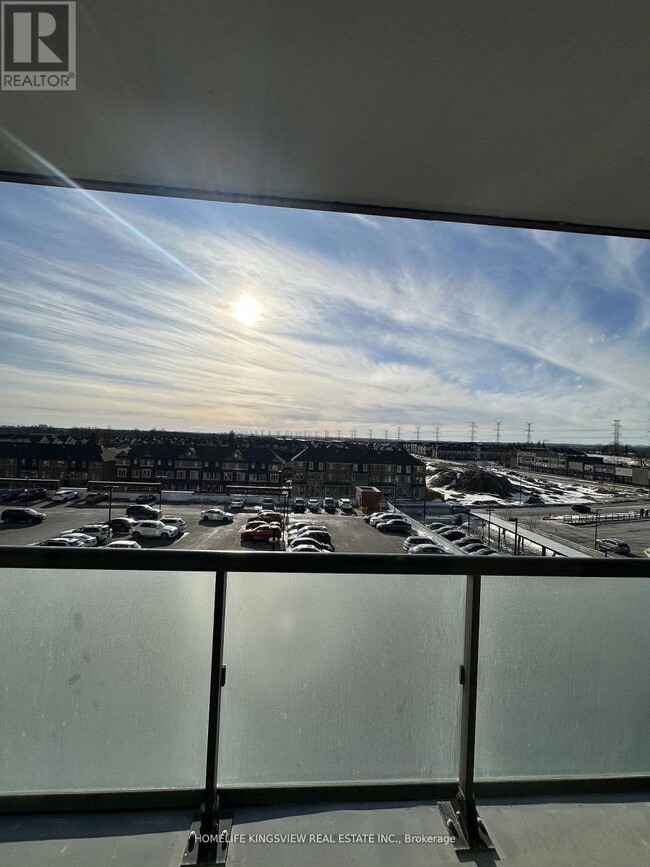 Photo du bâtiment - 2550 Simcoe St N