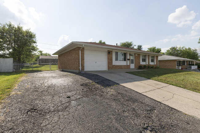 Building Photo - 7129 Cronk Dr