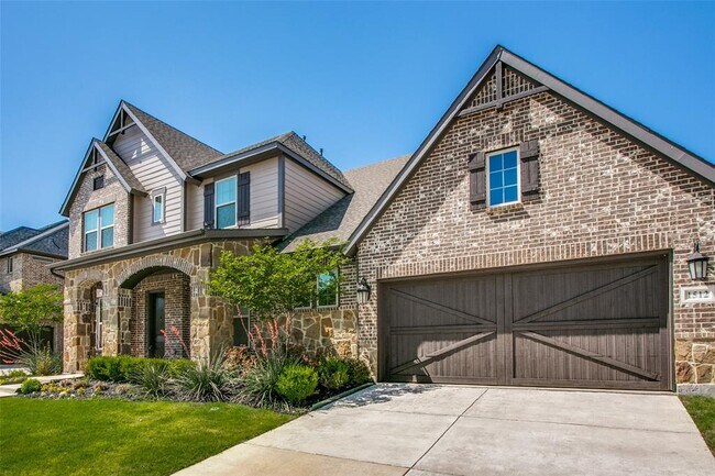 Building Photo - 1512 6th St