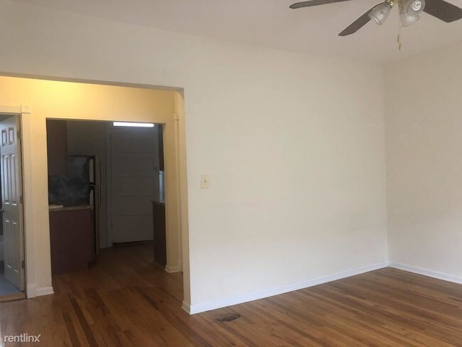 Foto del edificio - 4904 N Magnolia Ave