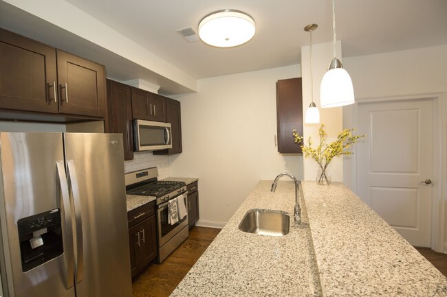 Building Photo - 39 Milos Way