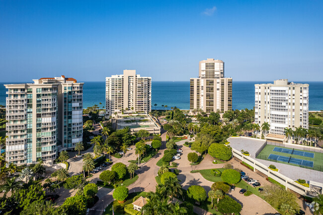 Aerial Photo - Park Plaza