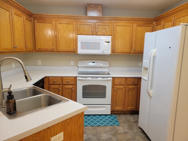 Foto del edificio - 6408 Imperial Dr