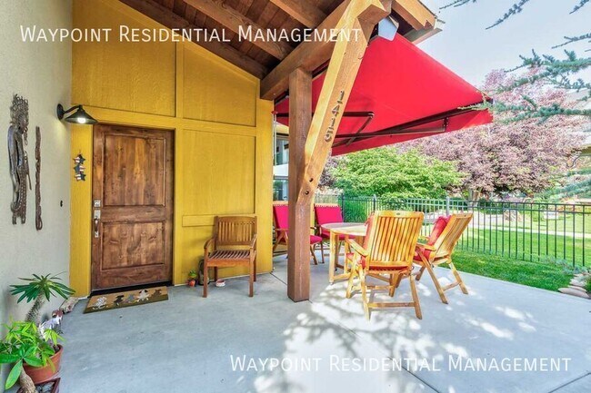 Foto del edificio - 1415 E Lone Creek Dr