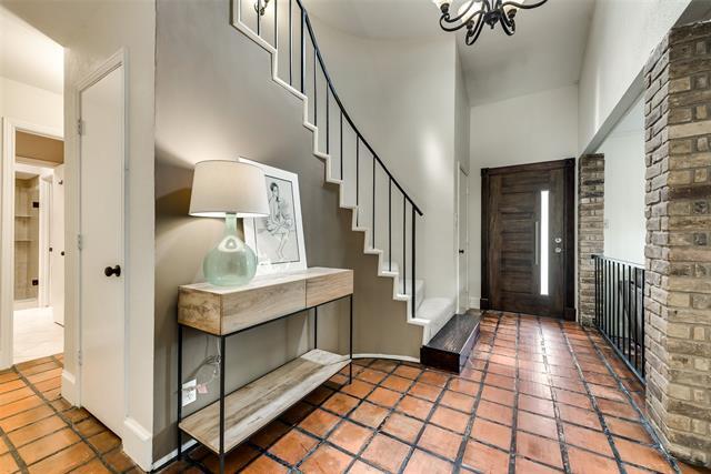 Foto del edificio - 2500 Glenhaven Dr