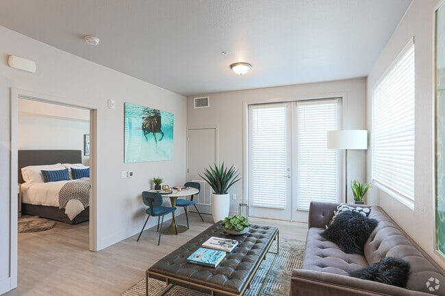 1BR, !BA - 662 SF - Strada 1200