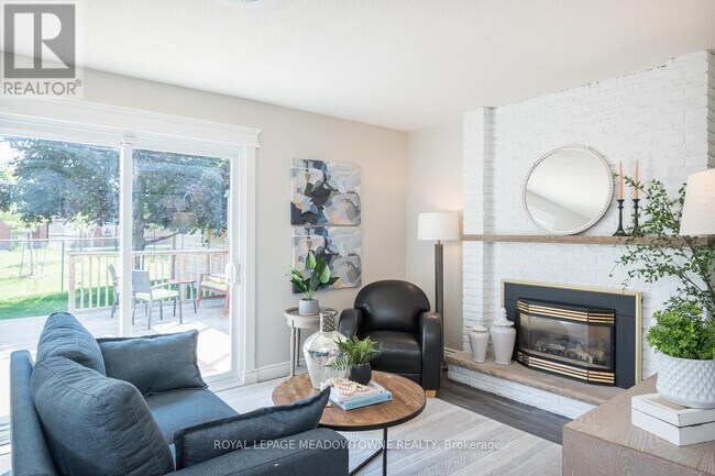 Photo du bâtiment - 611 Beaver Ct