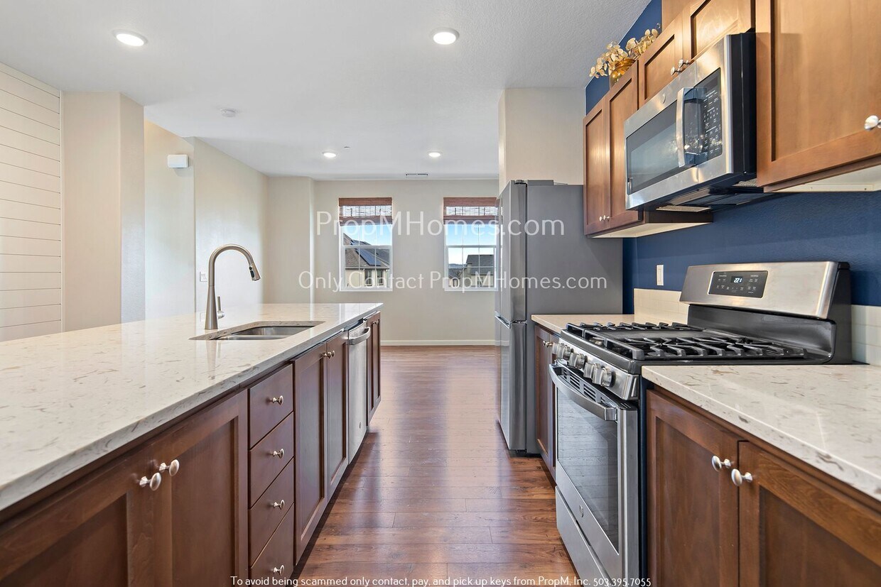 28815 SW Orleans Ave, Wilsonville, OR 97070 Townhome Rentals in