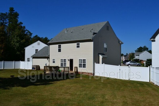Building Photo - 2605 Amherst Ridge Loop