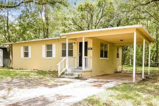 Building Photo - 4909 Mississippi Ct