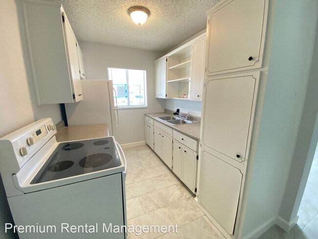 Building Photo - 3 br, 1 bath House - 14 N Semoran Blvd