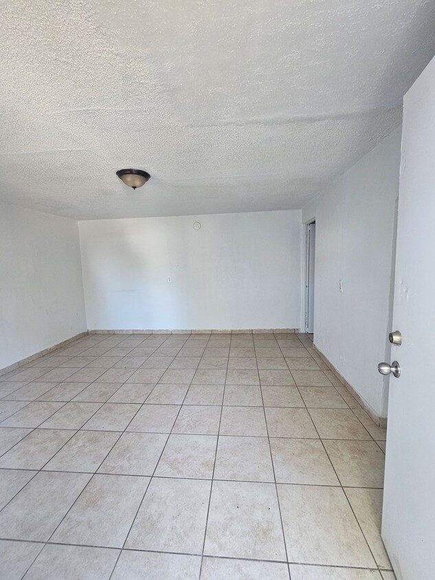 Photo - 5911 W Lamar Rd (Glendale, AZ)