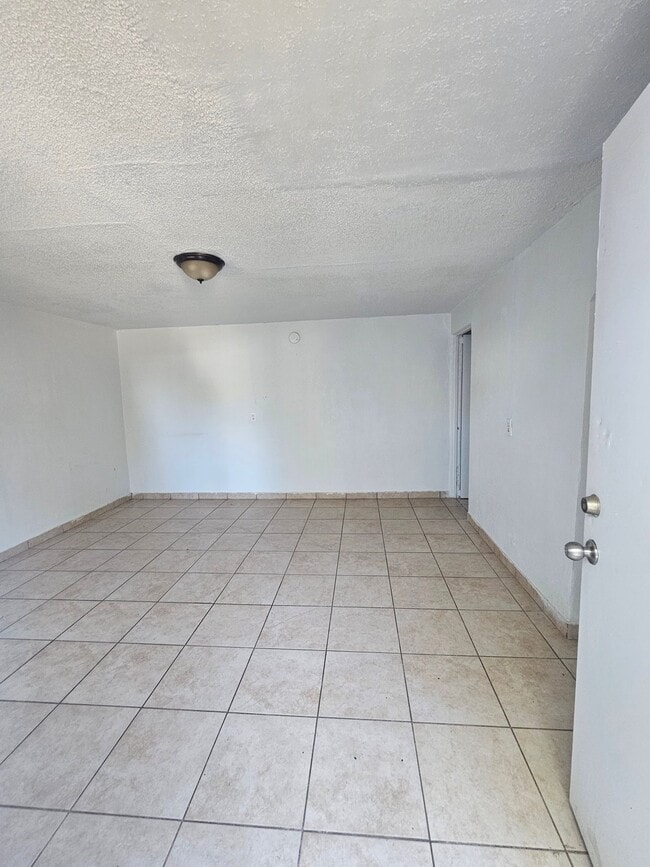 Photo - 5911 W Lamar Rd (Glendale, AZ) Apartment