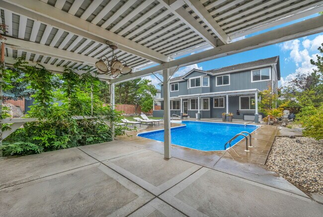 Building Photo - 4360 Great Falls Loop