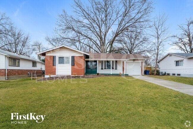 Building Photo - 2415 Cambridge Dr