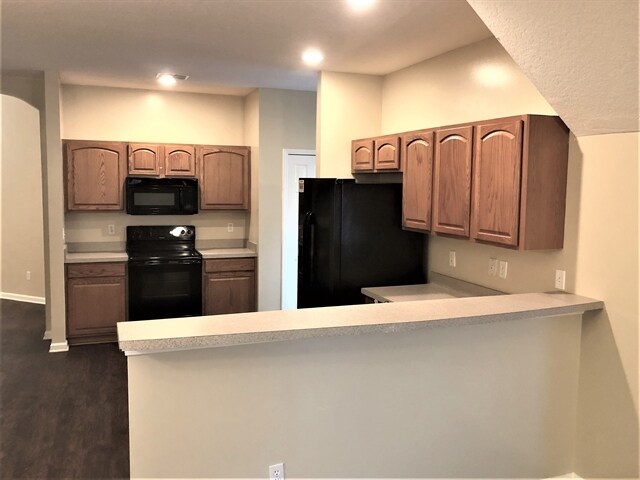Building Photo - 2908 Piedmont Manor Dr