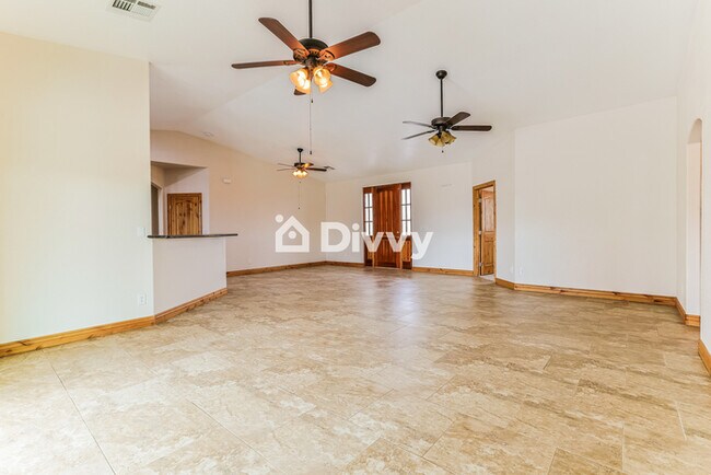 Building Photo - 6776 N Overfield Rd