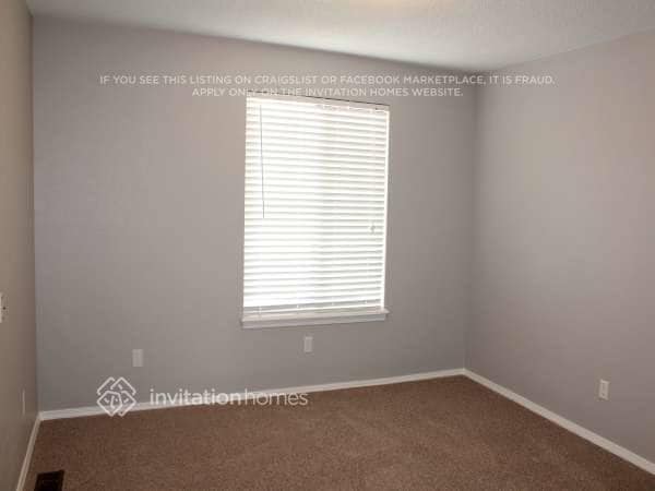 Building Photo - 4744 S Salida St