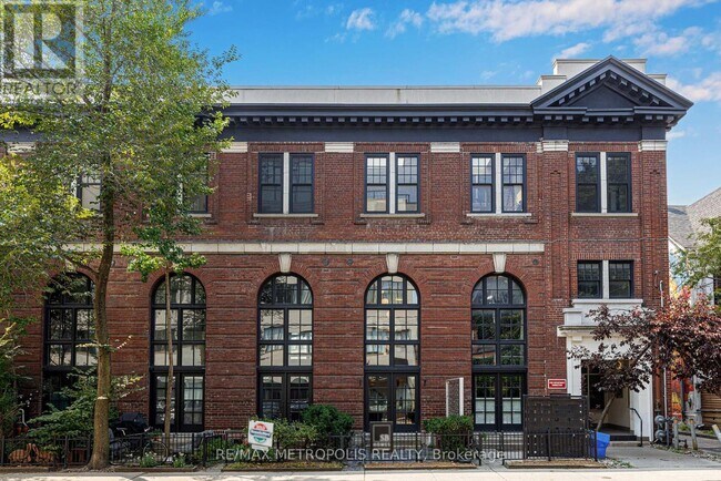 Building Photo - 394 Euclid Ave
