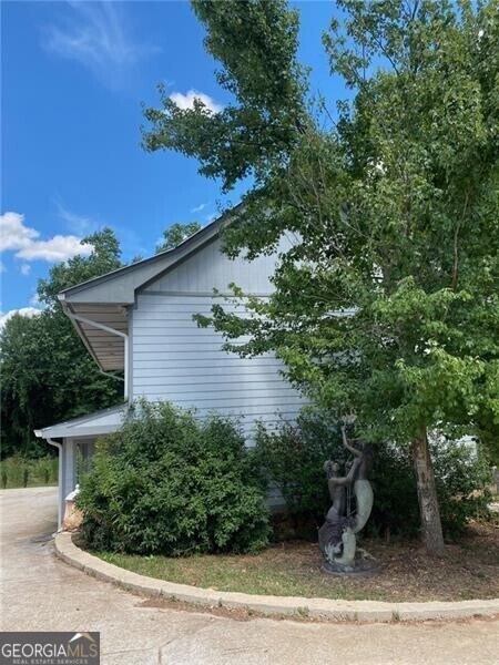 Building Photo - 1256 Chambers Rd