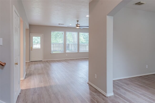 Foto del edificio - 119 S Merryweather Cir