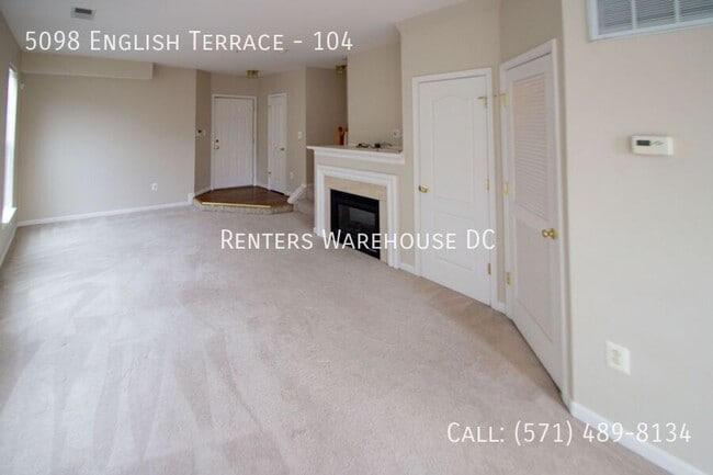 Building Photo - 5098 English Terrace
