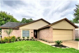 Building Photo - 19319 Cypress Bay Dr