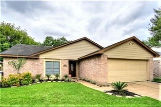Building Photo - 19319 Cypress Bay Dr
