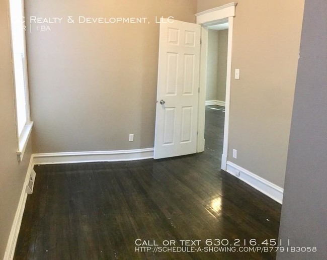 Building Photo - 3 bedroom in Chicago IL 60617