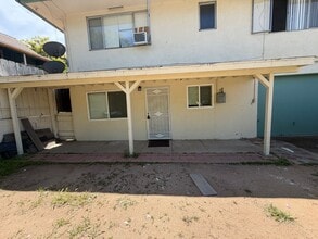 Building Photo - 622 S Kalmia St