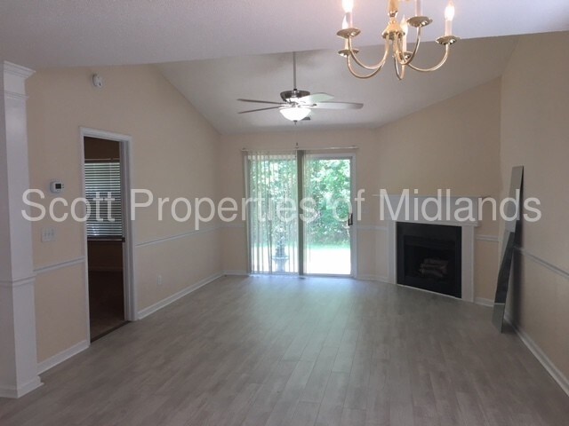 Building Photo - 127 Huntington Cir