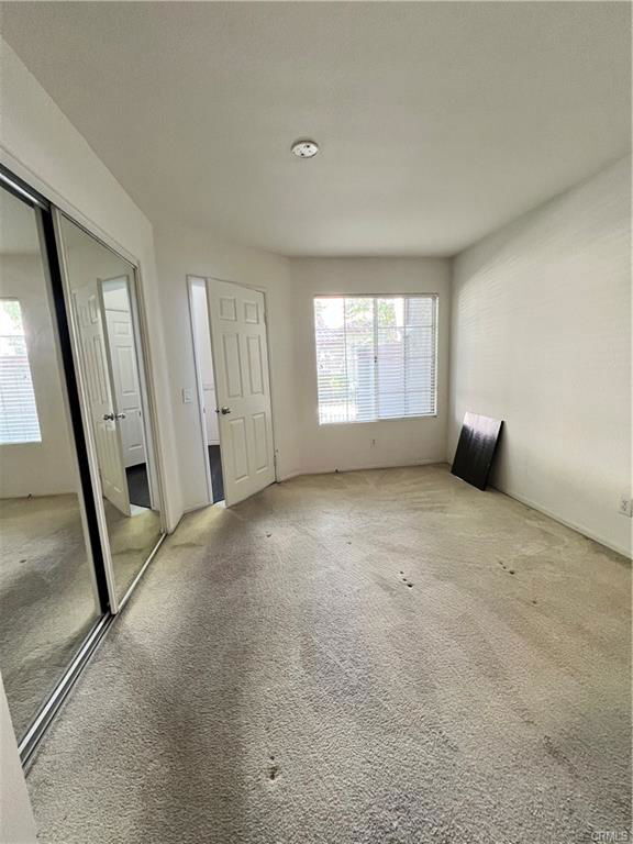 Foto del edificio - 36 Kalmia Pl