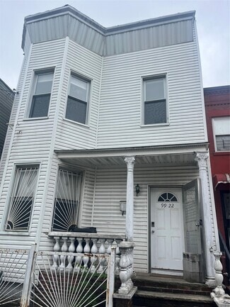 Building Photo - 99-22 34th Ave