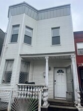 Building Photo - 99-22 34th Ave