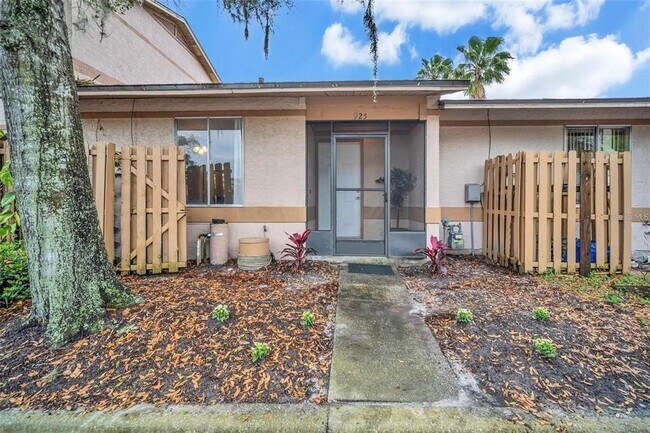 Building Photo - 925 Butterfly Blvd