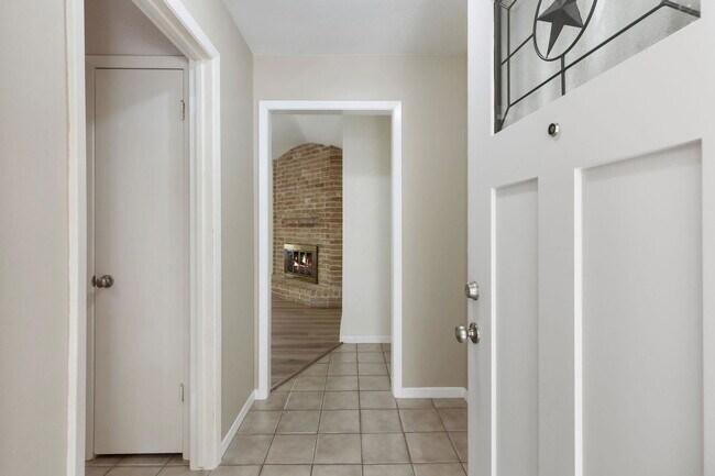 Building Photo - 78 N Deerfoot Cir