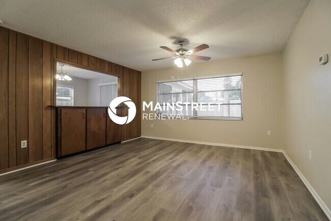 Foto del edificio - 3 Bedroom Pet-Friendly Home in ORLANDO, FL with Main Street Renewal