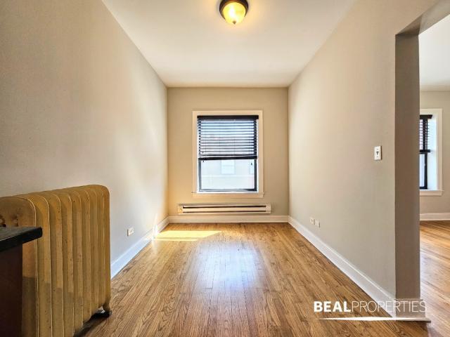 Foto del edificio - 1 bedroom in CHICAGO IL 60613