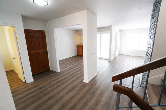 Sala de estar, estudio - 712 Vallejo Villas